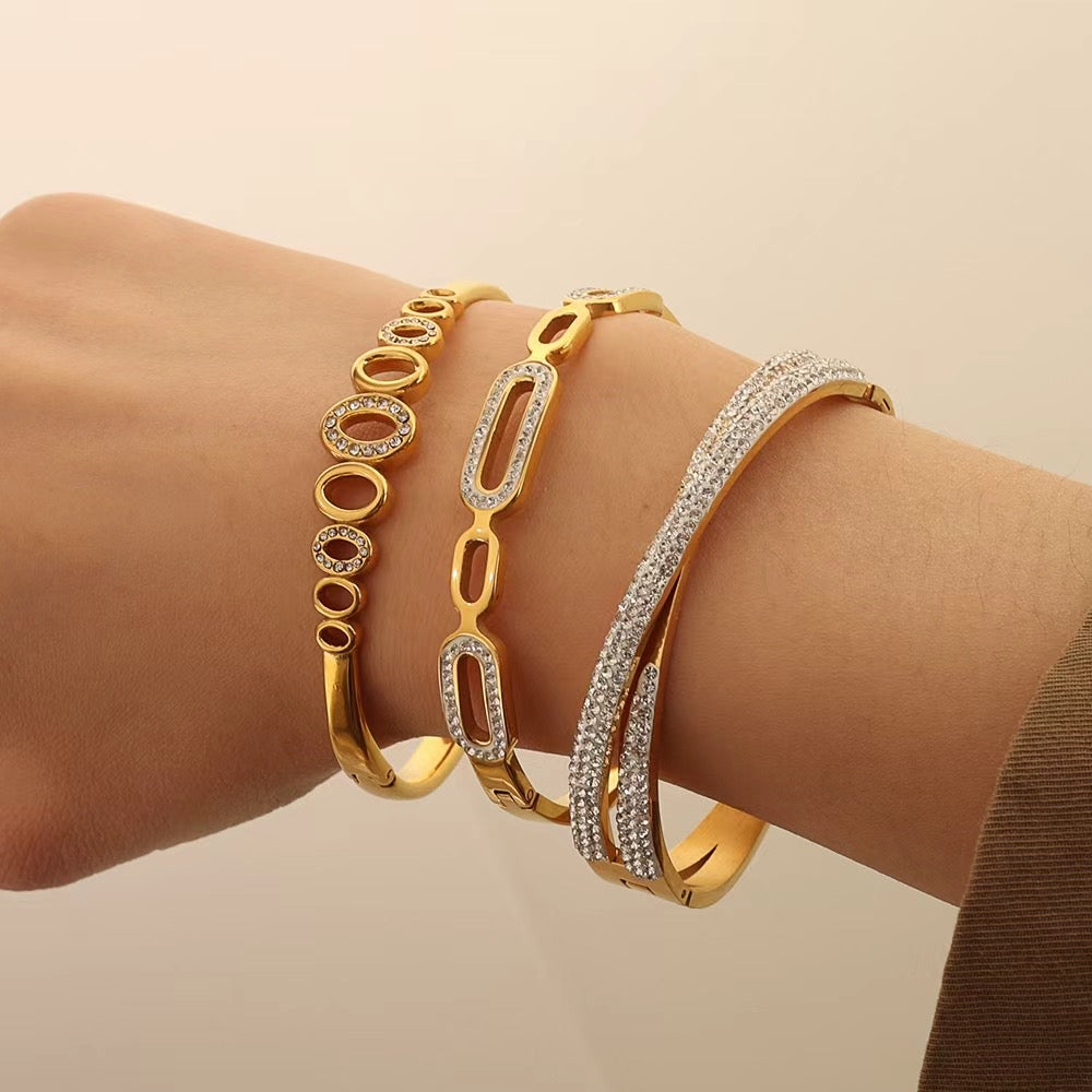 Charming Cross Full Zircon Line Bangle