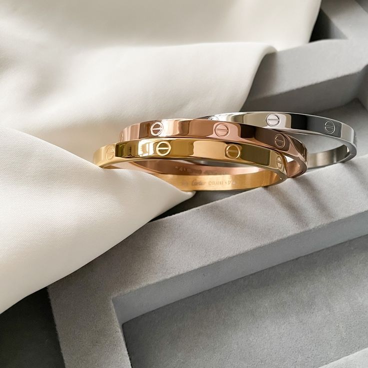 Classic love bracelet