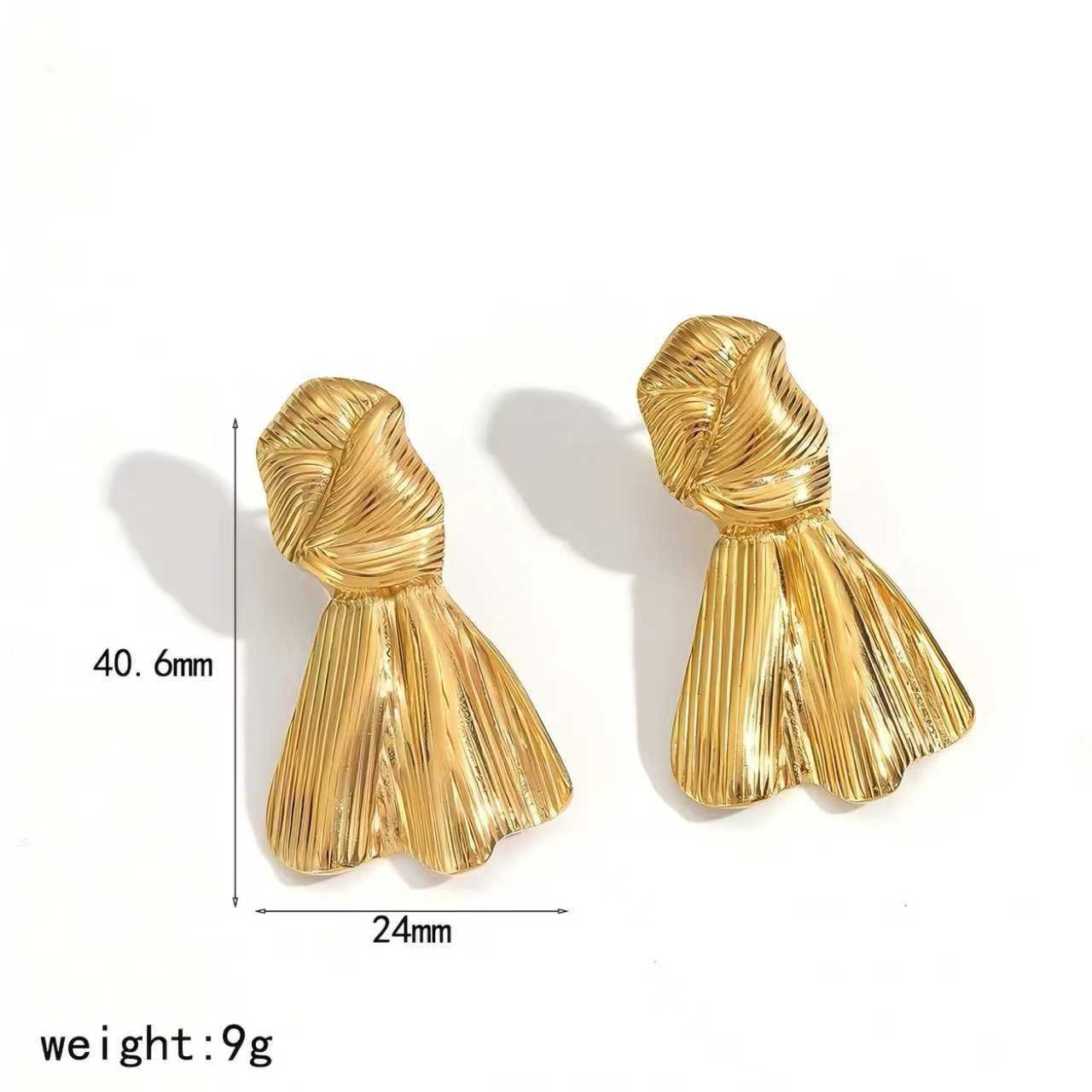 Golden Knot Earring